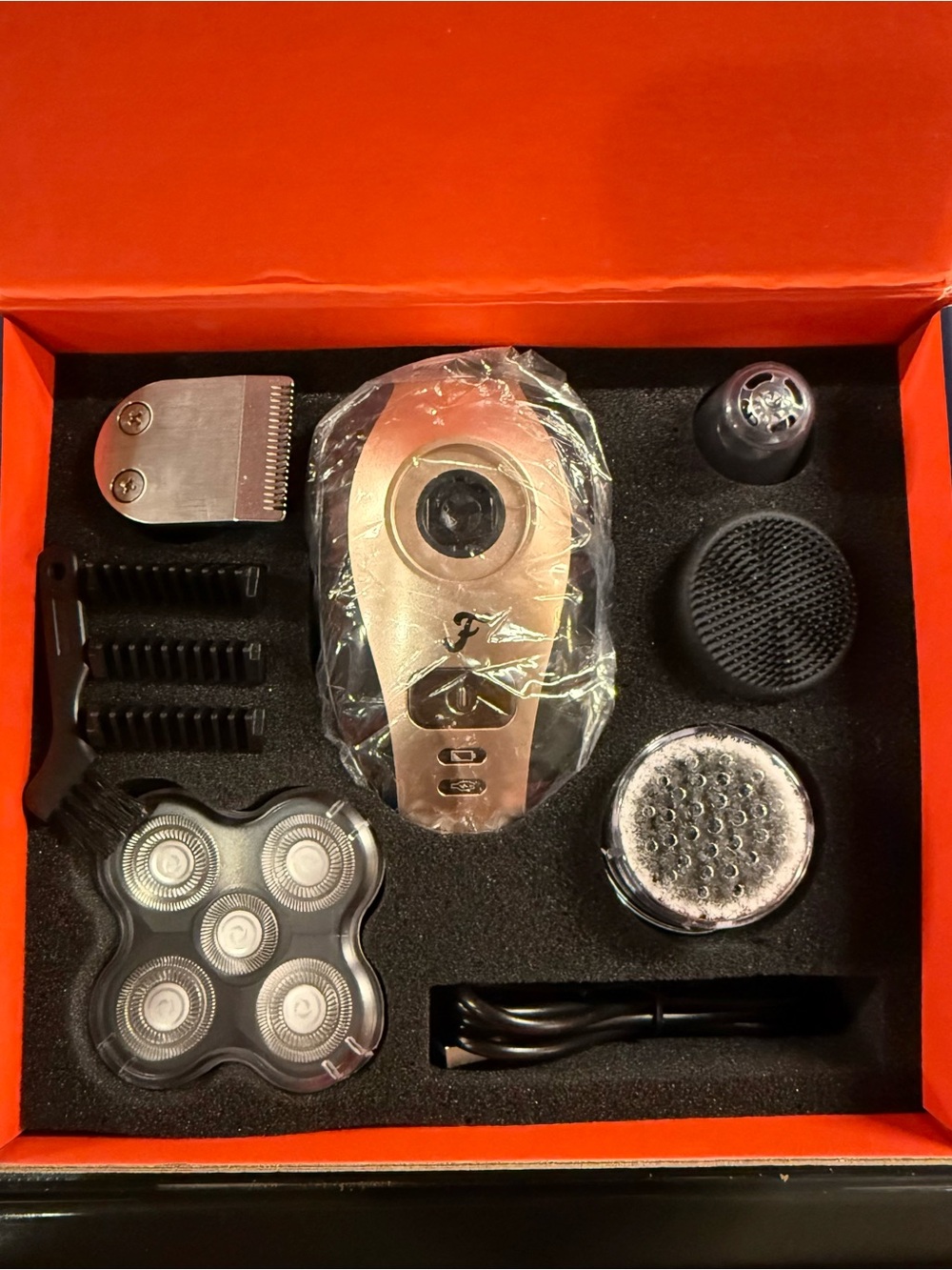 Freebird flex series electric head and body hair shaver- men’s cordless